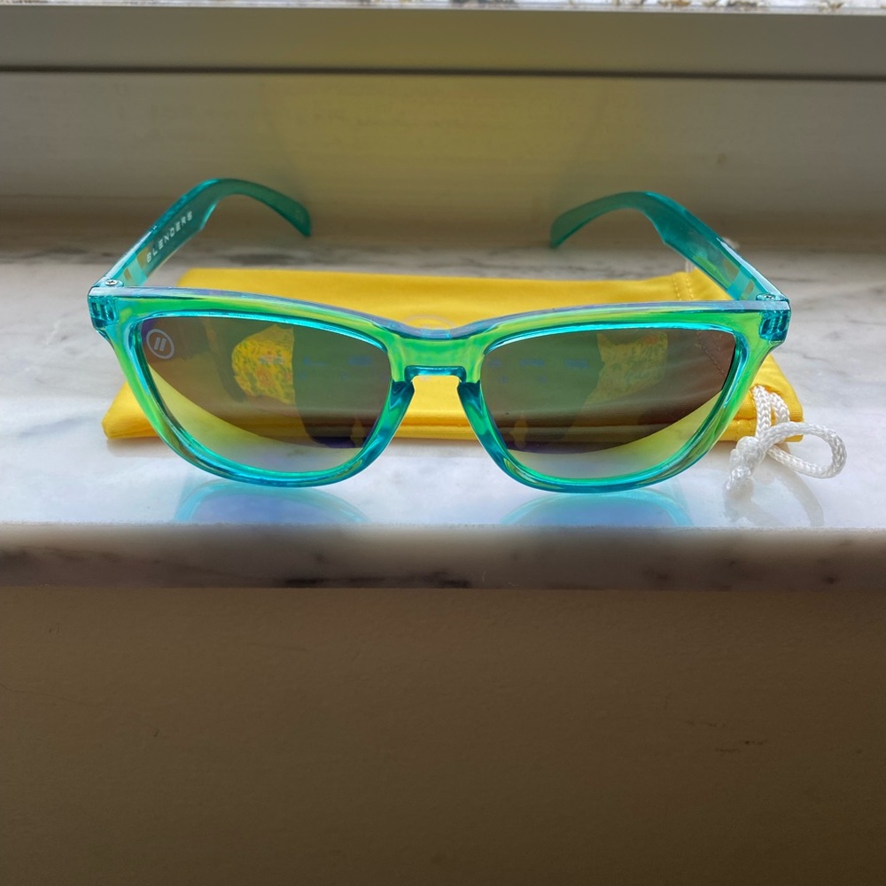 Stylish Green Sunglasses